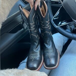 Shyanne Cowboy Boots